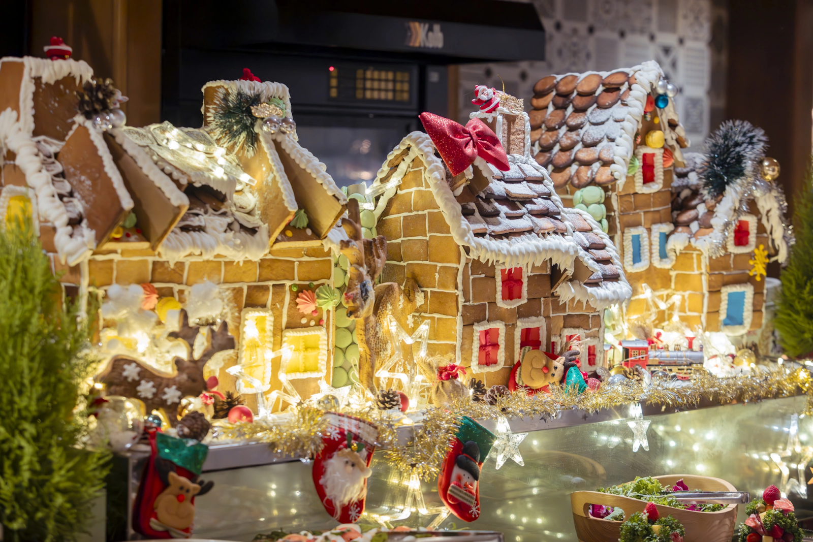 InterContinental Phu Quoc Long Beach Resort trang trí Giáng sinh theo phong cách đại dương