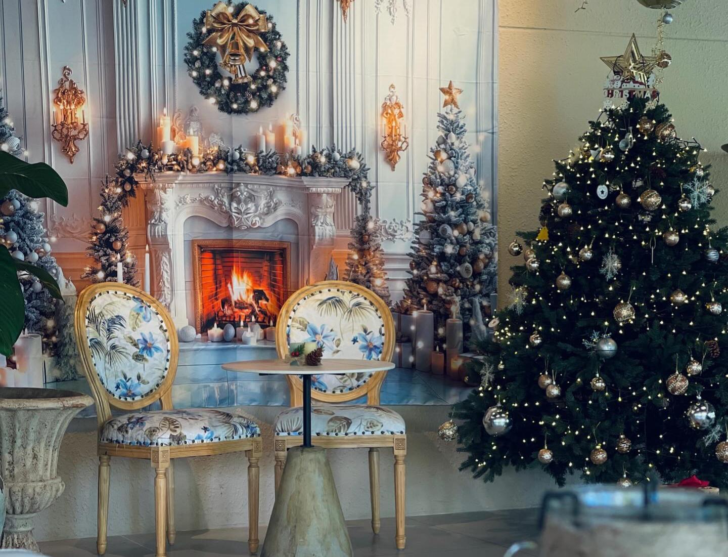 Không gian trang trí Noel độc đáo của Vacances Cafe