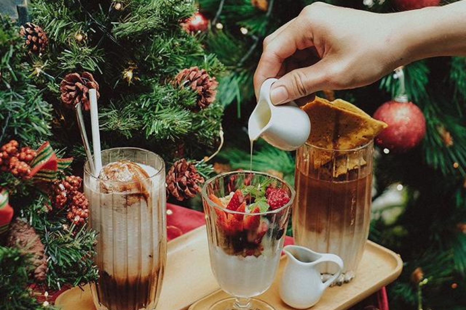 Mùa Noel cũng là lúc các quán cafe ra mắt menu đồ uống mùa lễ hội độc đáo