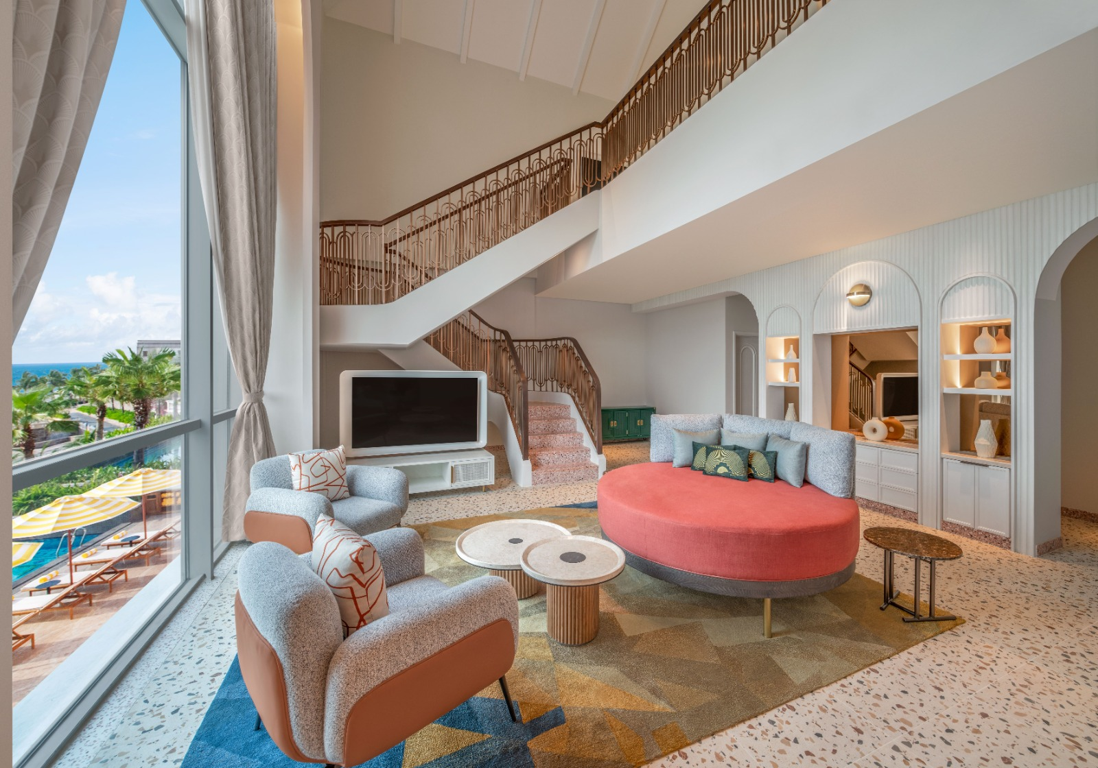 Phòng ngủ sang trọng tại La Festa Phu Quoc, Curio Collection by Hilton