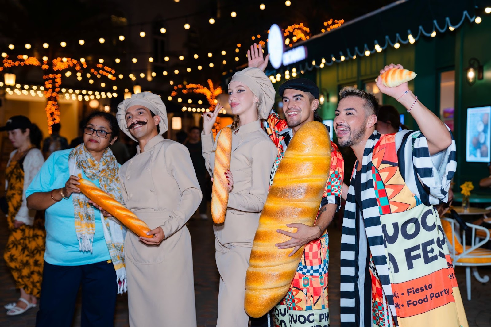 Lively street performers entertain crowds at Sunset Bazaar, the heart of Sunset Town’s creative energy.