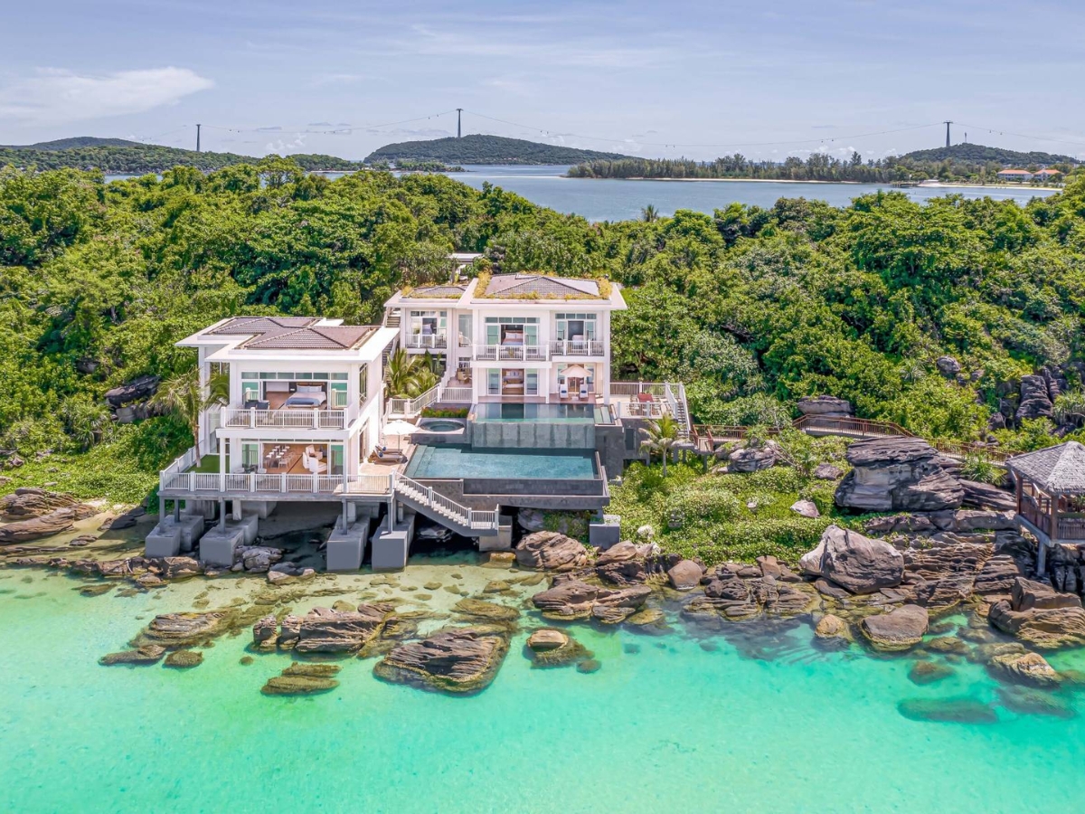 Biệt thự trên mặt nước mang đến trải nghiệm nghỉ dưỡng yên bình, thư thái.