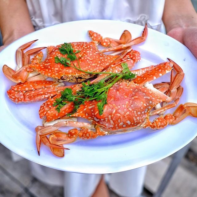Ghẹ Hàm Ninh nổi tiếng với thịt thơm ngon và đậm đà vị biển.