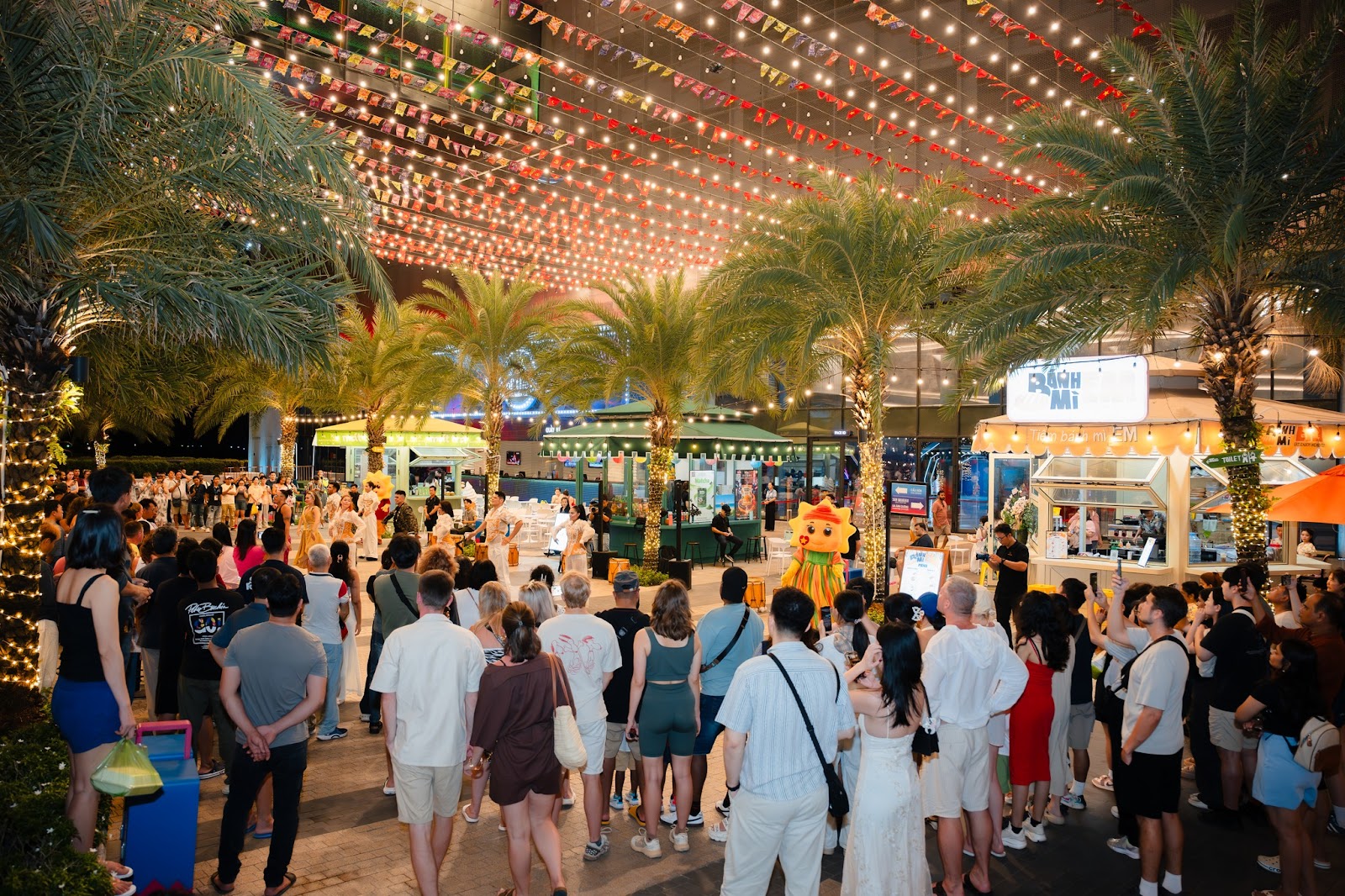 Phú Quốc, đặc biệt là khu vực Nam đảo luôn hấp dẫn du khách