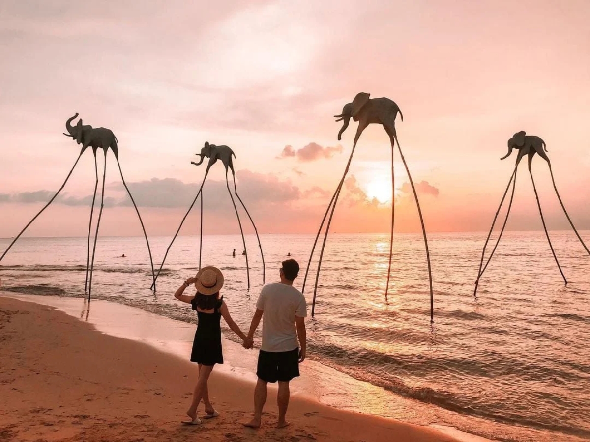 Bãi Trường là tọa độ ngắm hoàng hôn nổi tiếng tại Phú Quốc