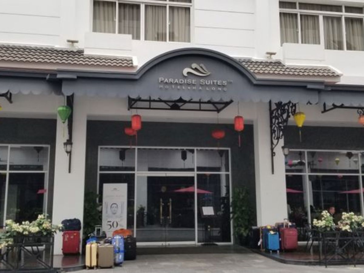 11-khach-san-paradise-suites-ha-long.jpg