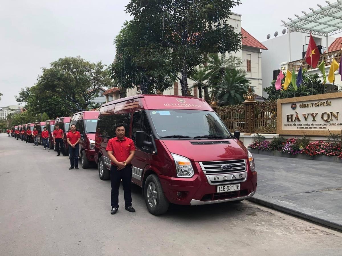 Nhà xe Hà Vy Limousine nổi tiếng với đội xe hiện đại và dịch vụ đón trả tận nơi chuyên nghiệp