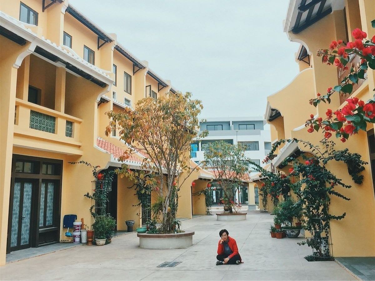 Phố cổ Bãi Cháy nằm tại trung tâm khu đô thị HaLong Marina.