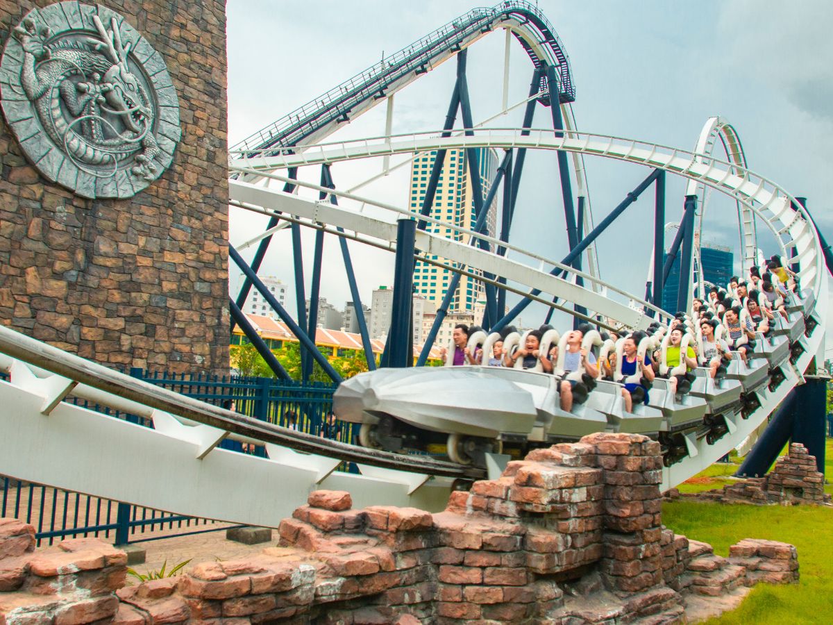 Trải nghiệm Sun World Ha Long với nhiều trò chơi hấp dẫn.