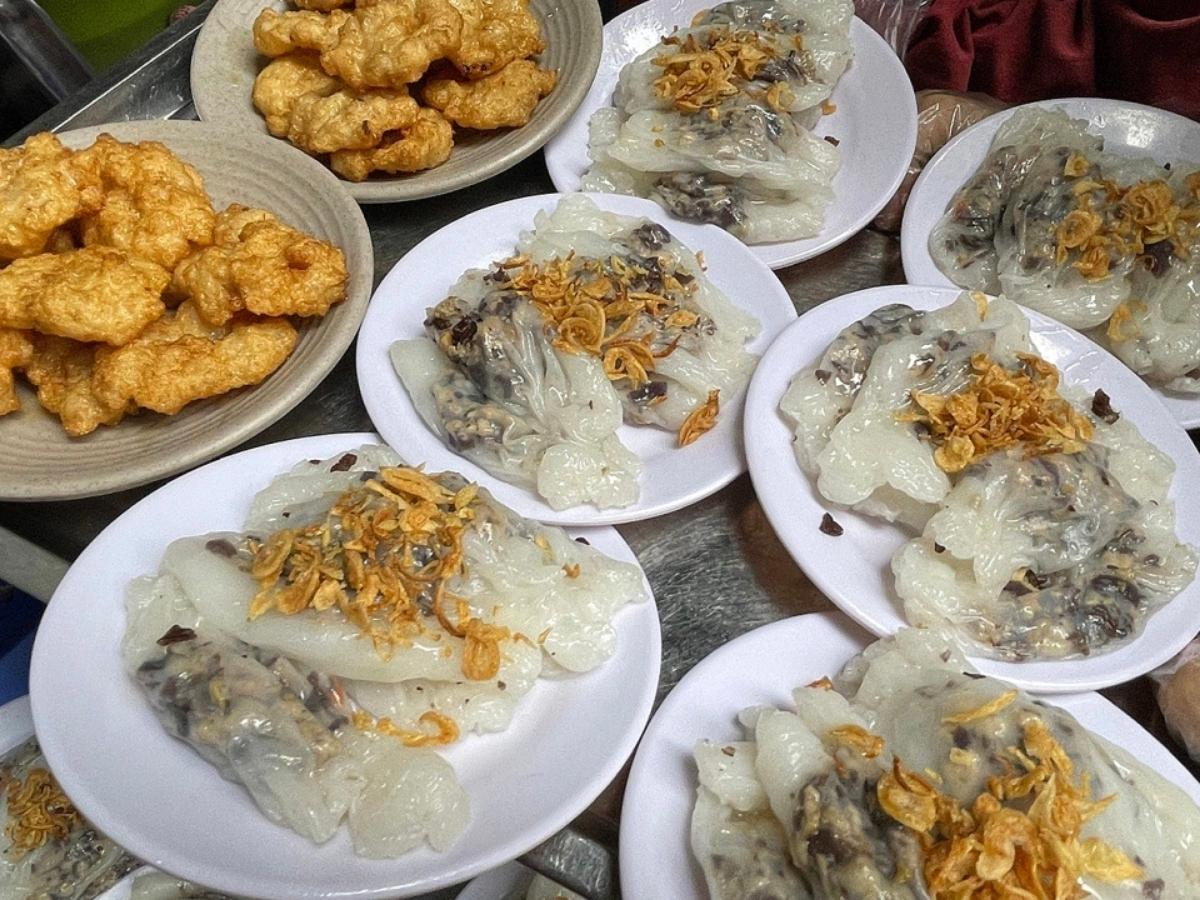 Bánh cuốn Chả mực Hạ Long món ngon trứ danh du khách nhất định phải thử. (Nguồn: Sưu tầm)