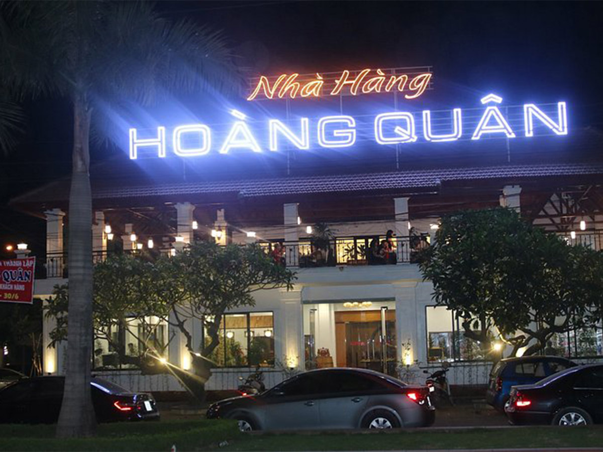 Thực đơn đặc sắc tại nhà hàng Hoàng Quân Quảng Ninh.