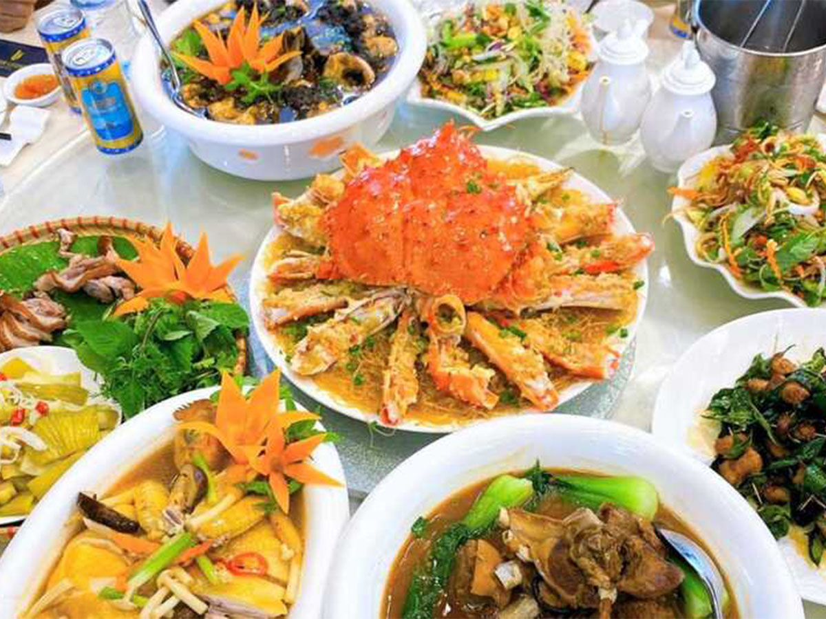 Gợi ý lịch trình khám phá đặc sản Móng Cái Quảng Ninh.