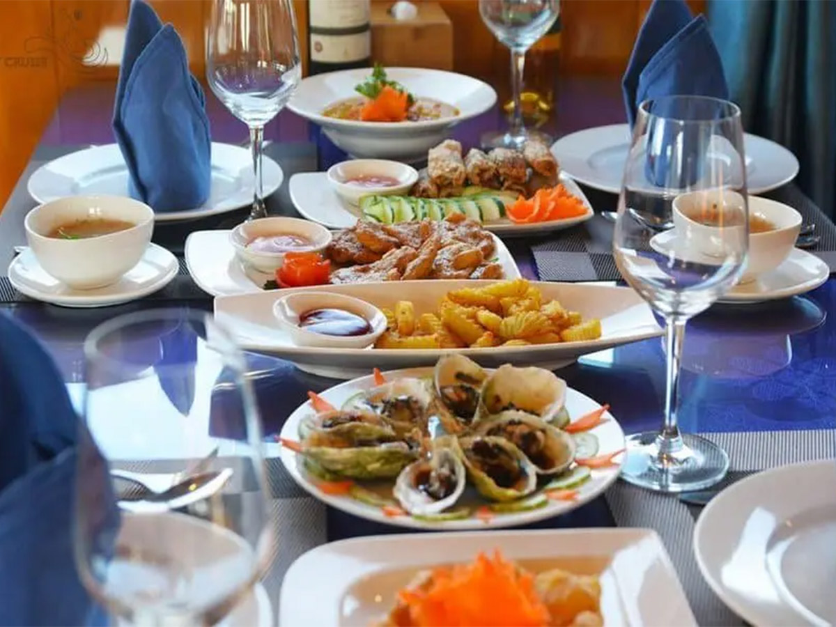 Kinh nghiệm chọn quán ăn trưa Hạ Long.