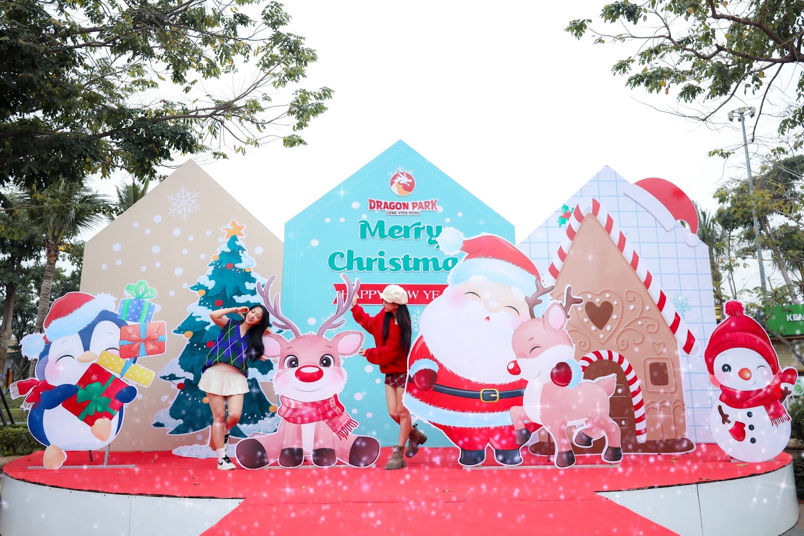 Không khí Giáng sinh rộn ràng ở Công viên Rồng - Sun World Ha Long.