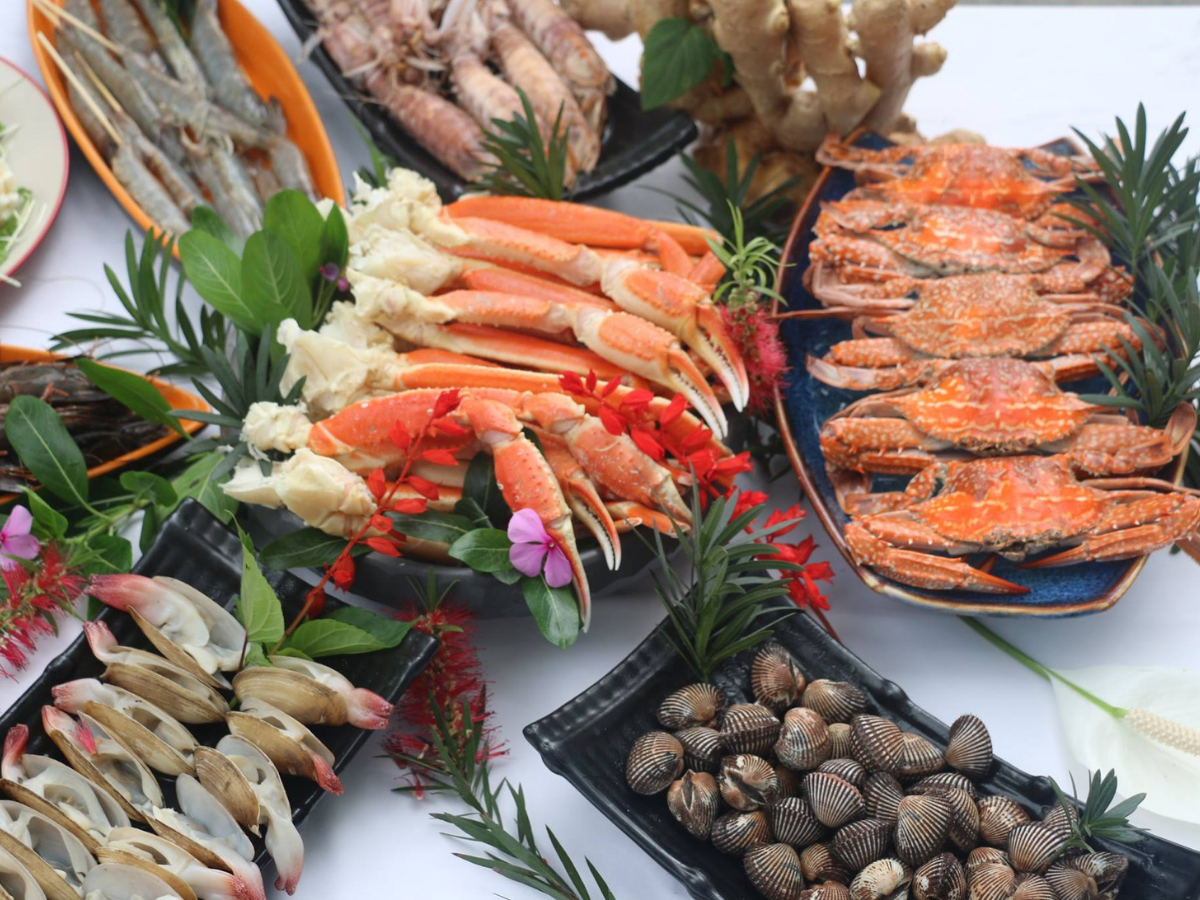 Hải sản Hạ Long luôn được lòng du khách vì sự tươi ngon, đạ dạng