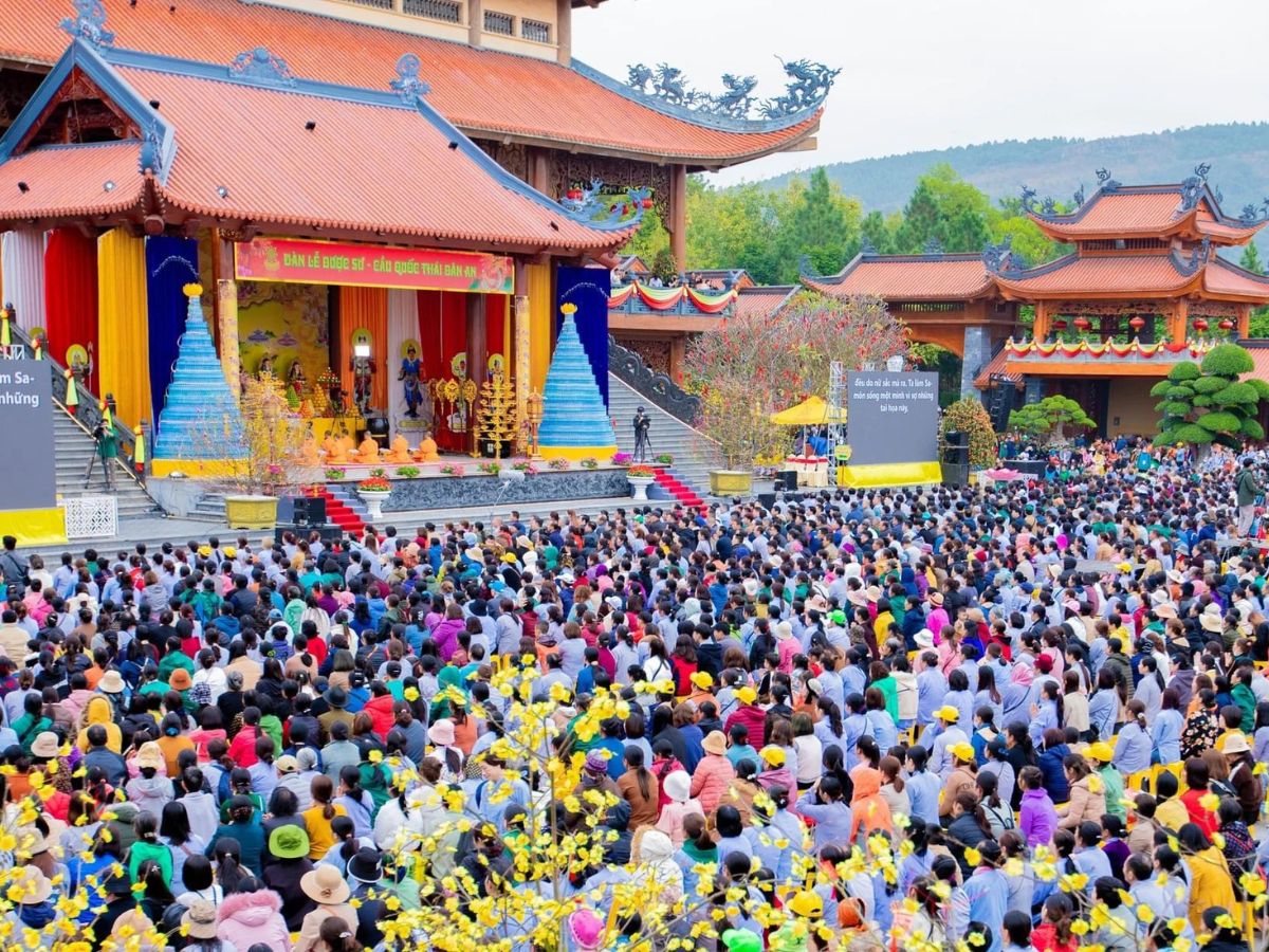 Có nhiều lễ hội hấp dẫn tại chùa Ba Vàng Quảng Ninh