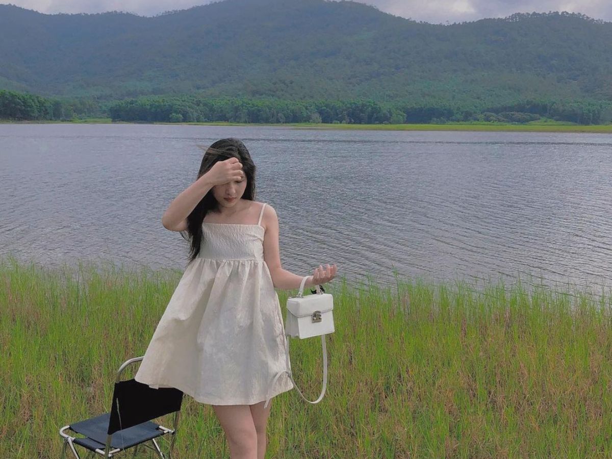 Mang đầy đủ đồ dùng cần thiết khi đến hồ Yên Trung Quảng Ninh.