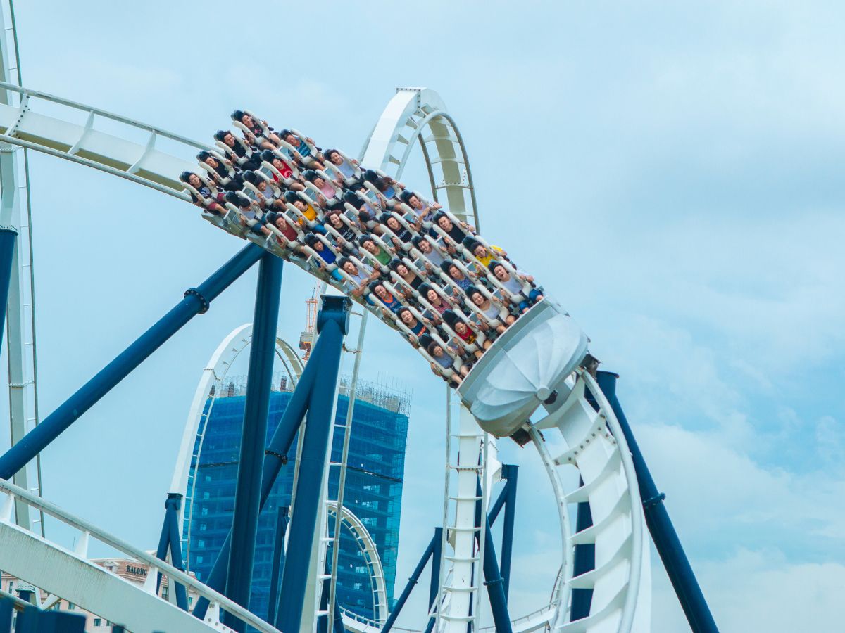 Trải nghiệm các trò chơi hấp dẫn tại Quan Lạn Quảng Ninh.