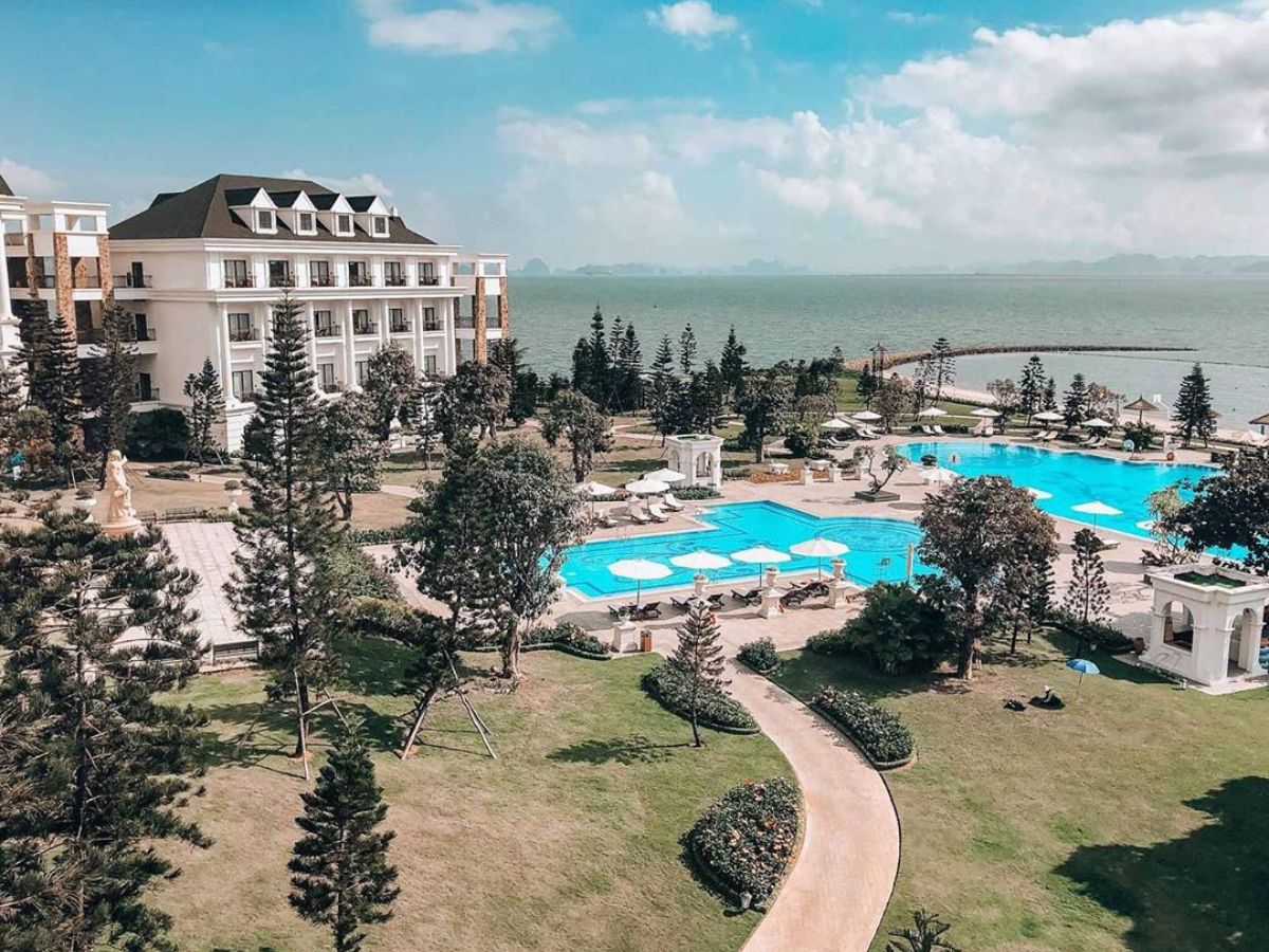 Vinpearl Hạ Long là điểm du lịch nghỉ dưỡng tại đảo Rều