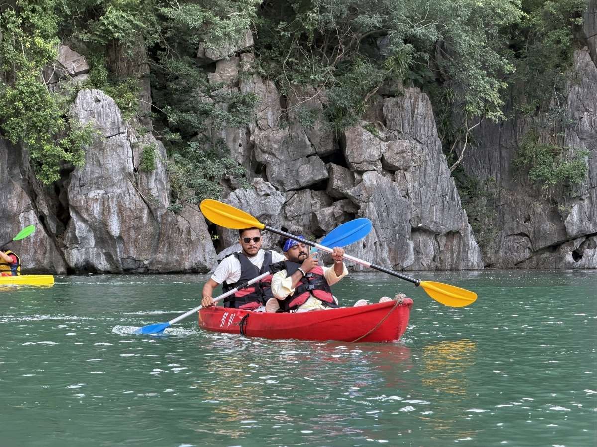 Từ Hạ Long đi Vân Đồn
