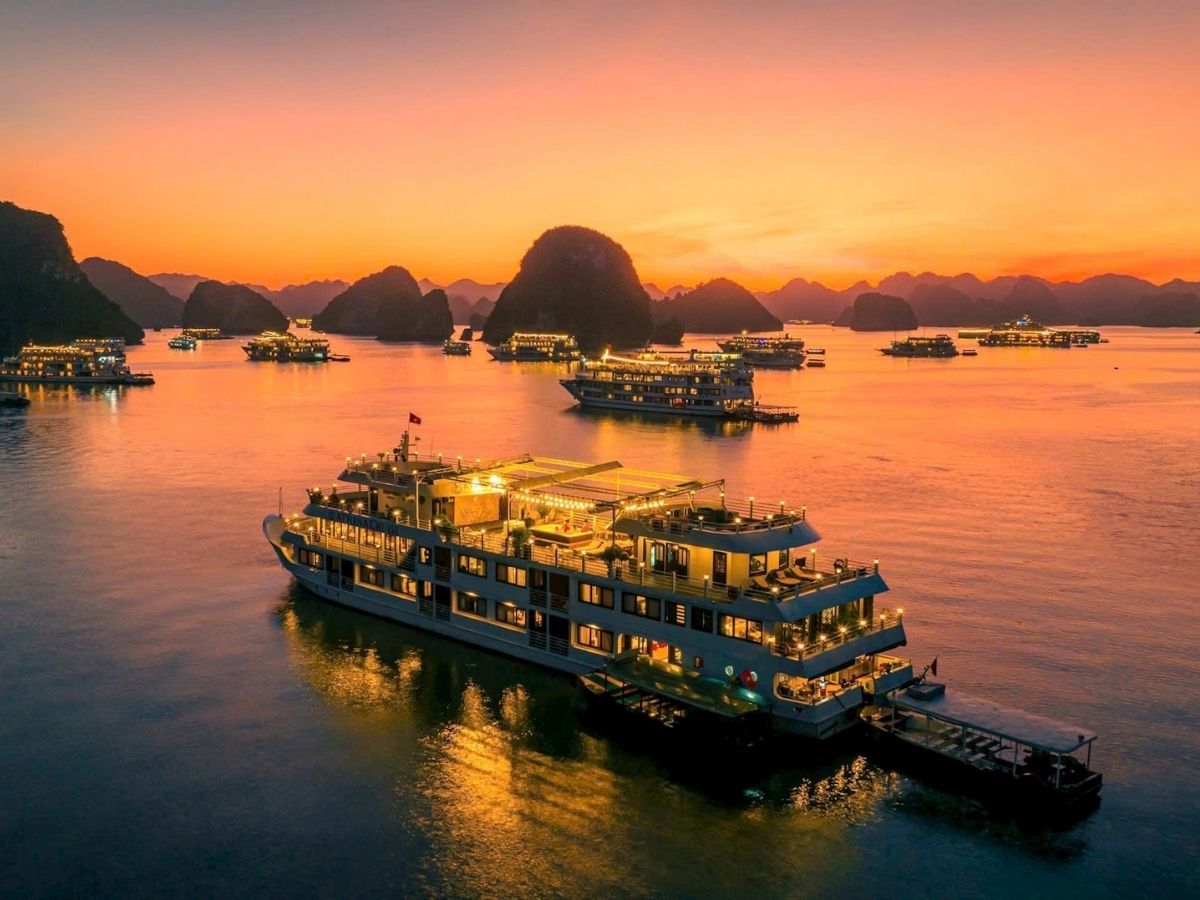 Tham quan vịnh Hạ Long là một trong những trải nghiệm được nhiều gia đình ưu tiên khi đến Quảng Ninh. (Nguồn: Sưu tầm)