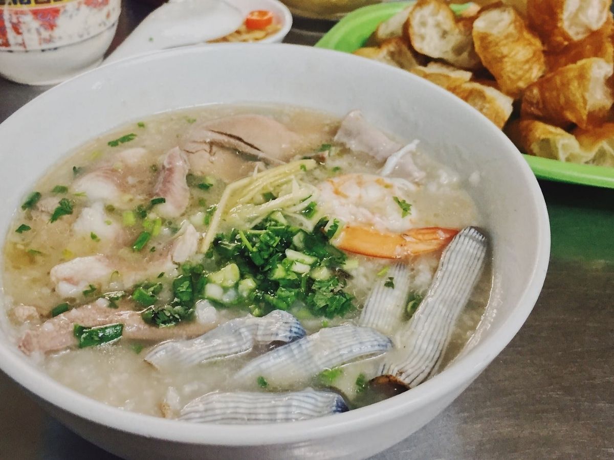 Sá sùng Quảng Ninh được mệnh danh là đặc sản "tiến vua" với giá trị cao.