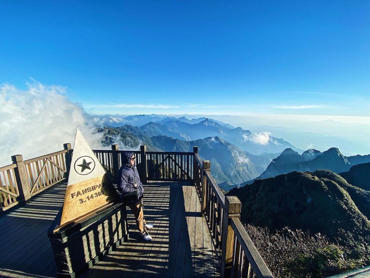 Trời xanh mây trắng cùng những ánh nắng sớm dịu nhẹ giúp ta rũ bỏ hết mệt mỏi.