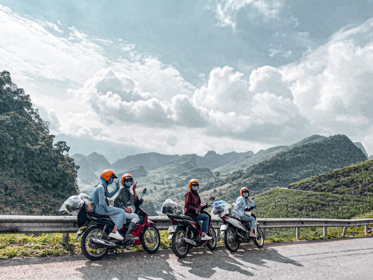 Nhiều du khách lựa chọn trải nghiệm phượt Sa Pa.