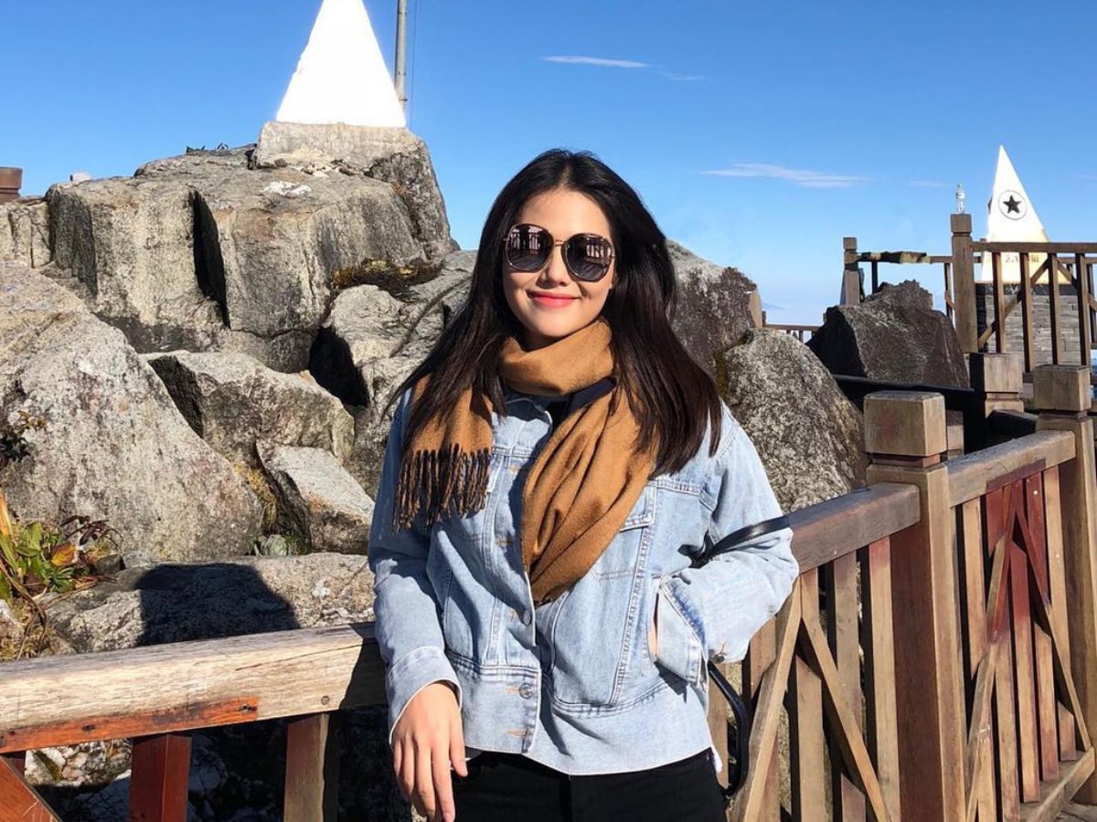 Du khách nên mặc ấm khi check-in tại đỉnh Fansipan