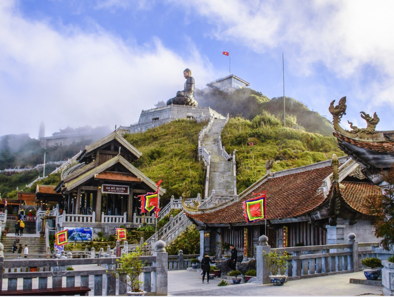 Sun World Fansipan Legend là điểm đến không thể bỏ qua trên hành trình khám phá Sa Pa.