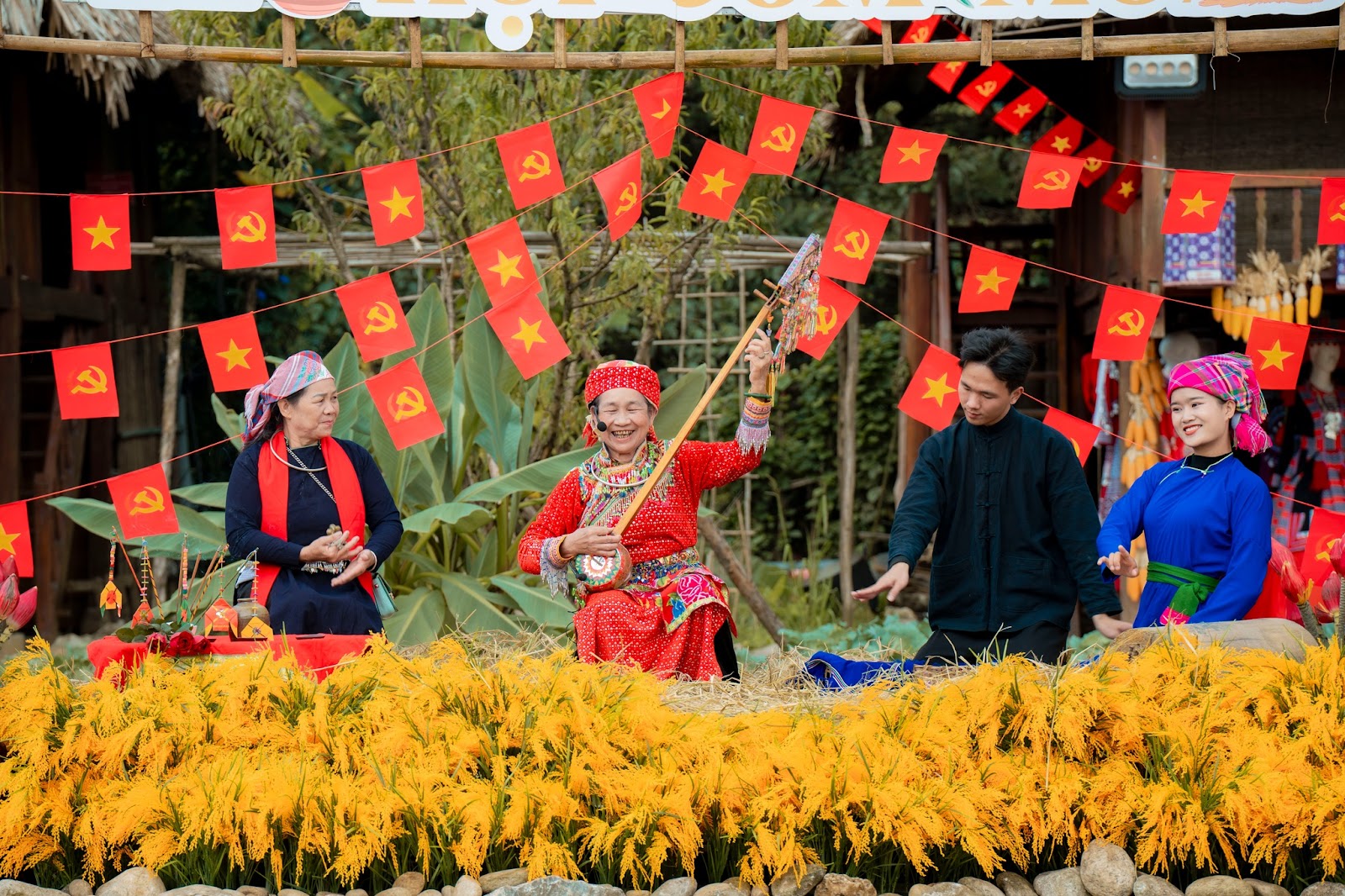 Bản Mây là nơi hội tụ văn hóa của các dân tộc thiểu số ở vùng Tây Bắc