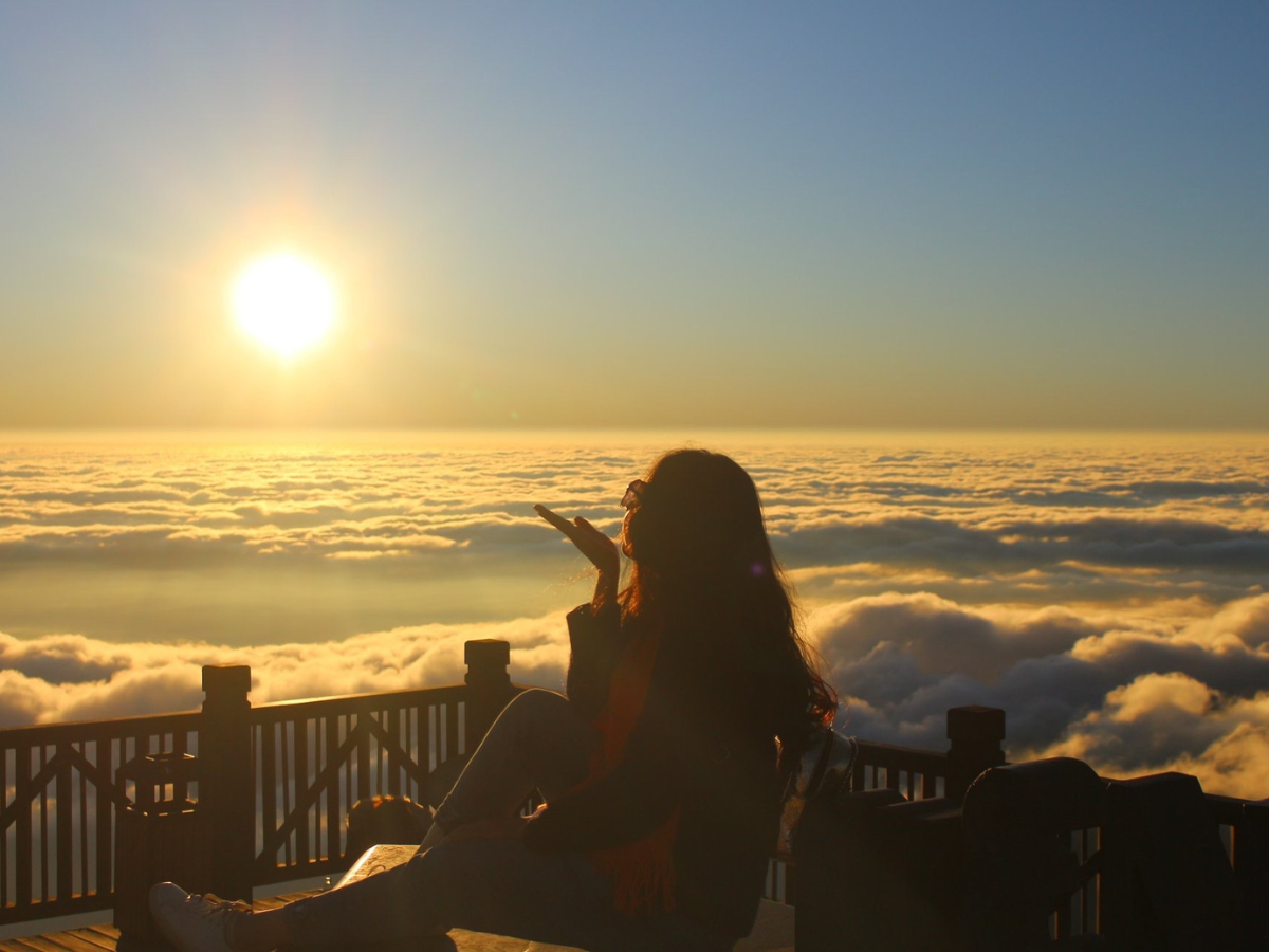 Ai cũng nên một lần chiêm ngưỡng hoàng hôn lửa Sa Pa