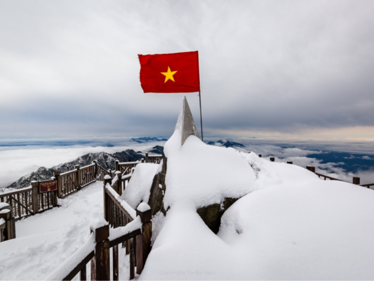 Trải nghiệm săn tuyết giữa đại ngàn Sa Pa tháng 12.