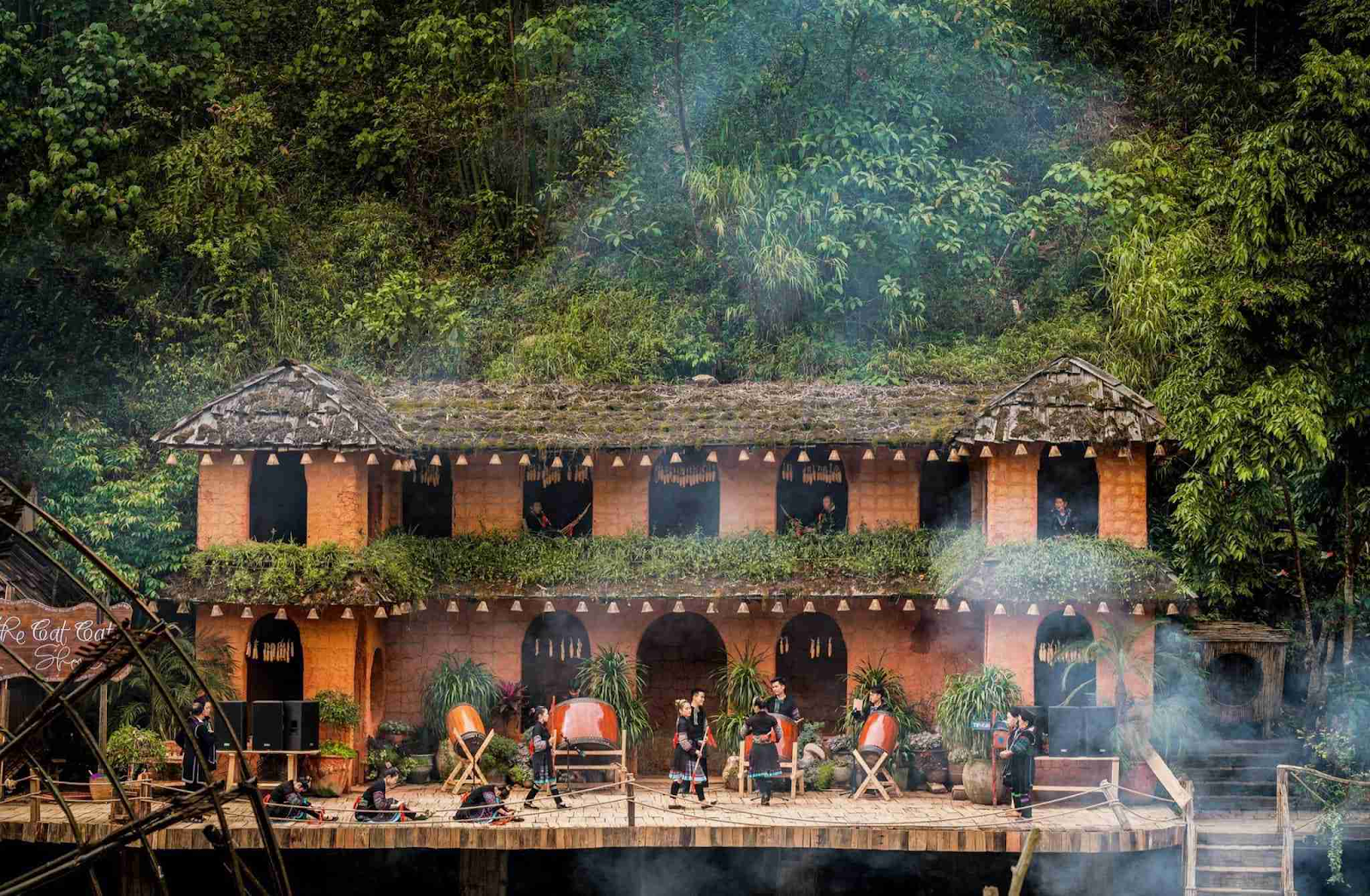 Bản Cát Cát từ lâu đã trở thành một trong những điểm đến hấp dẫn khách du lịch tại Sa Pa.