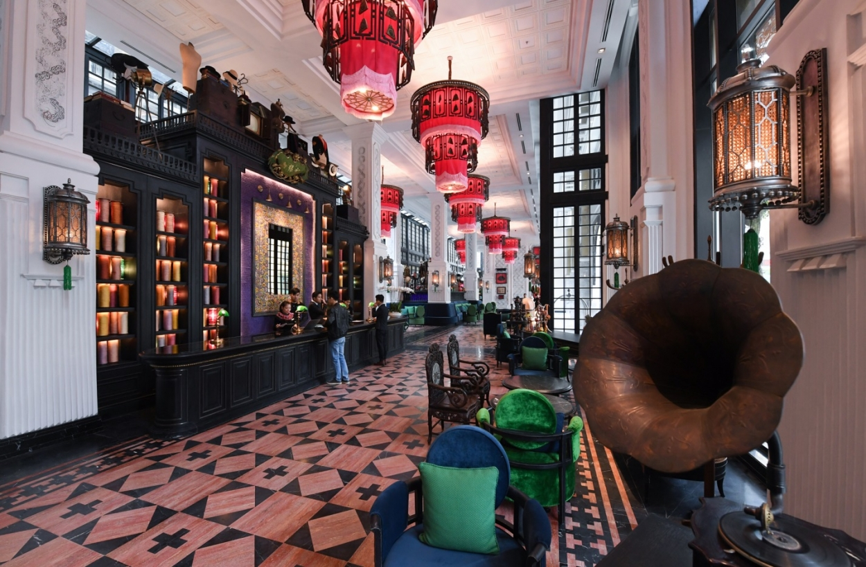 Du khách có thể đặt phòng qua các nền tảng trực tuyến để “săn” được giá rẻ hơn