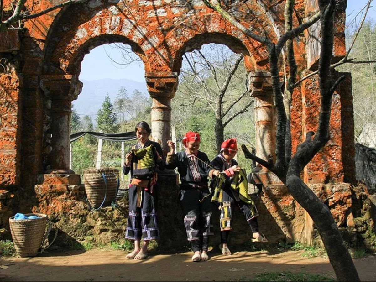 Check-in khi ghé thăm tu viện
