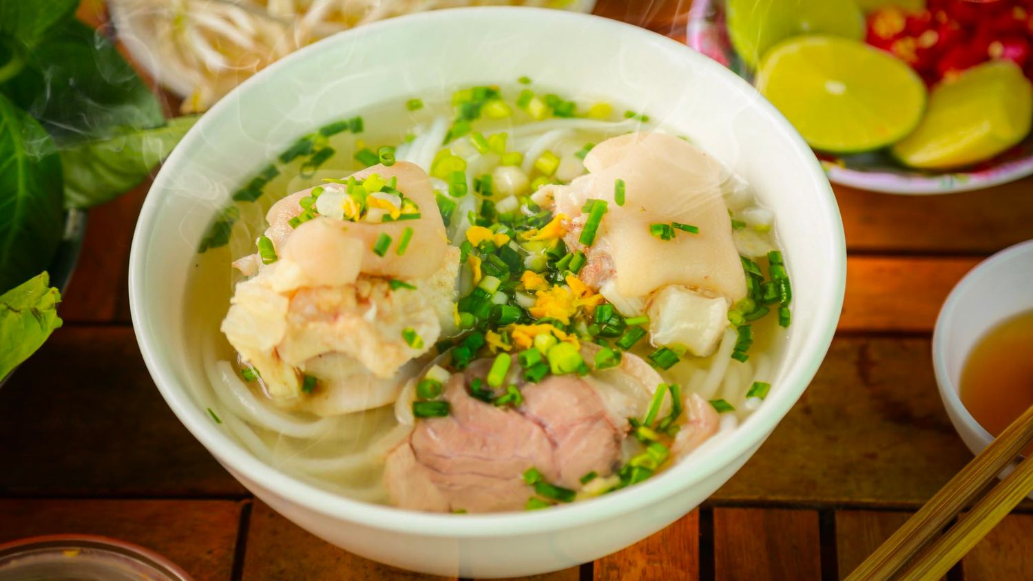 top-quan-banh-canh-trang-bang-o-tay-ninh-ngon-co-tieng-1661797570.jpg