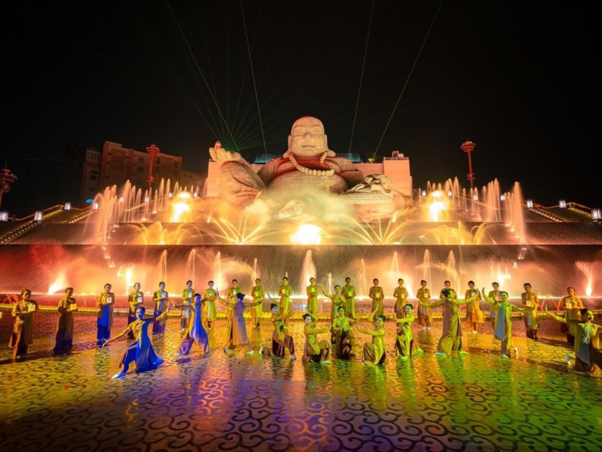 nhac-nuoc-nui-ba-den-dem-dien-quy-mo-bac-nhat-tay-ninh