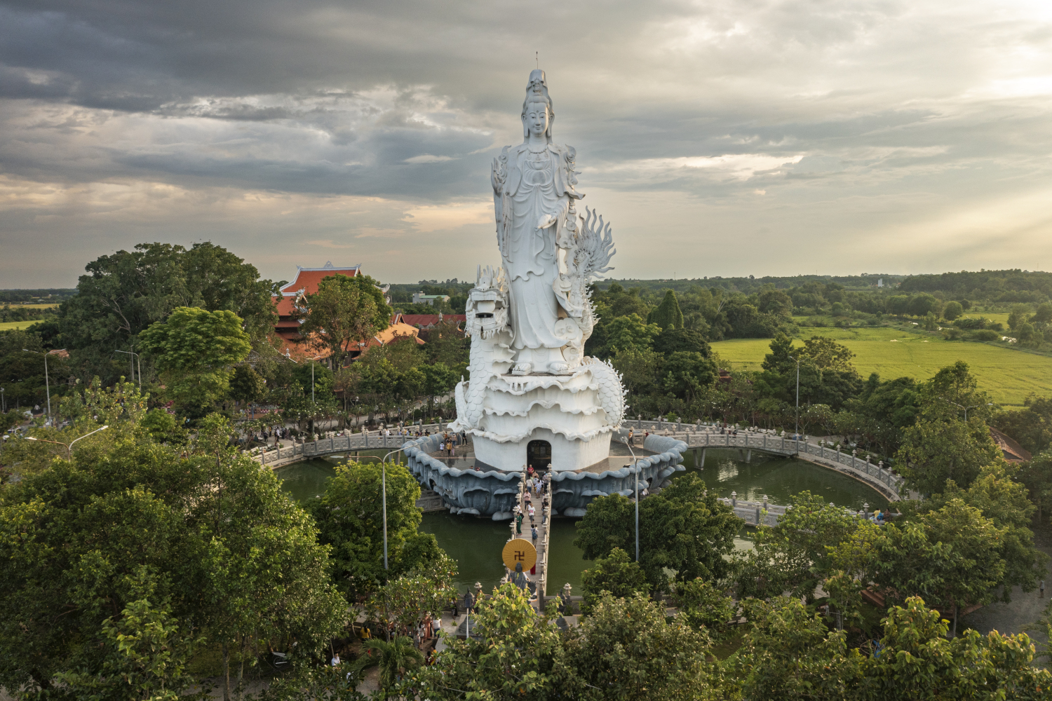 Chùa Gò Kén sở hữu dấu ấn văn hóa Bắc tông.