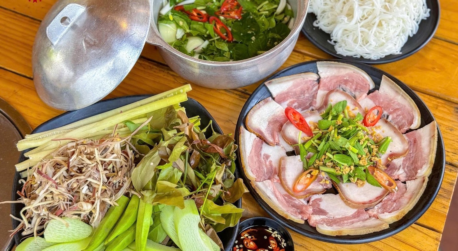 Đặc sản Tây Ninh hấp dẫn bao thực khách.