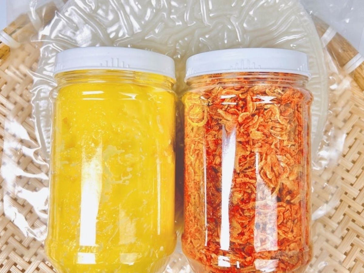 Bảo quản bánh tráng bơ Tây Ninh trong hộp kín hoặc túi hút chân không.