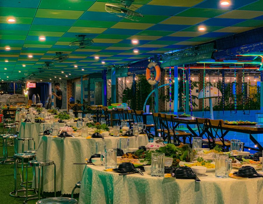 Nhà hàng Sala Tây Ninh sở hữu không gian lớn phù hợp cho các đoàn du lịch.