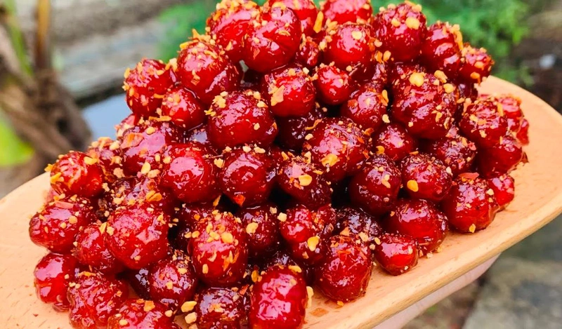 Quy trình chế biến loại mứt này diễn ra vô cùng nghiêm ngặt và cẩn thận.