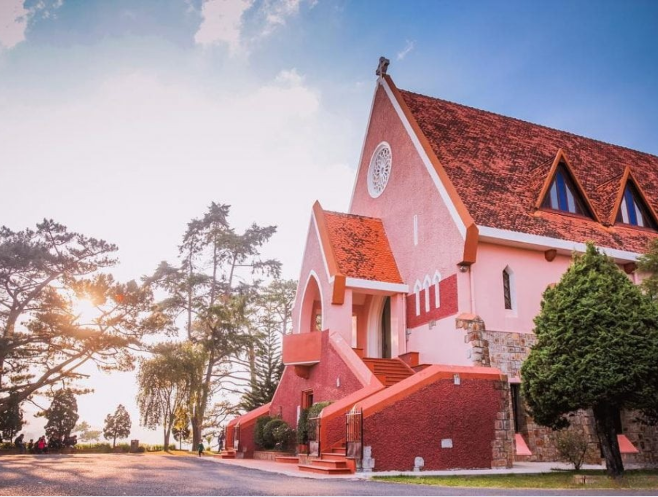 Архитектура в европейском стиле в сердце Далата.