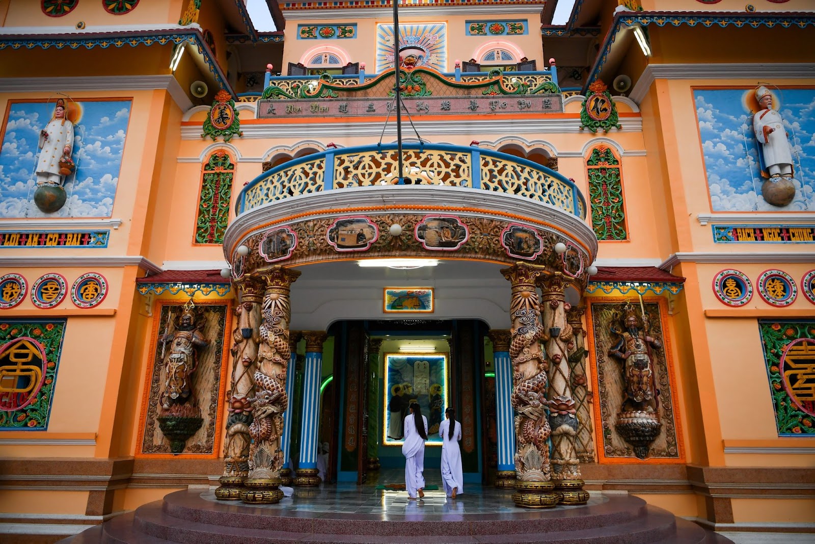 Những đường nét kiến trúc tinh xảo, nghệ thuật tại Tòa Thánh Tây Ninh.