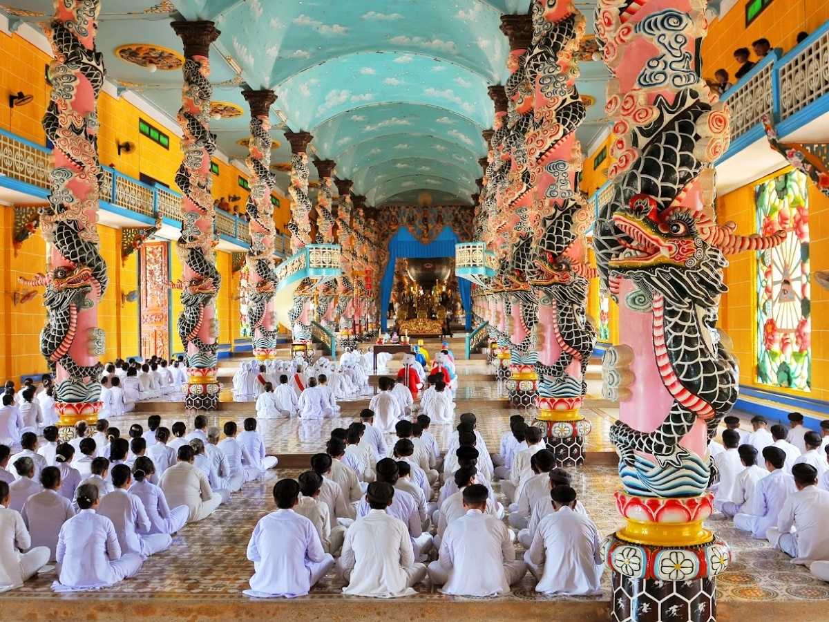 Lễ vía Đức Chí Tôn Tây Ninh không chỉ là một nghi lễ tôn giáo.