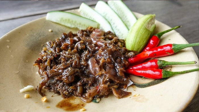 Mắm chua là gia vị truyền thống của vùng đất Thánh