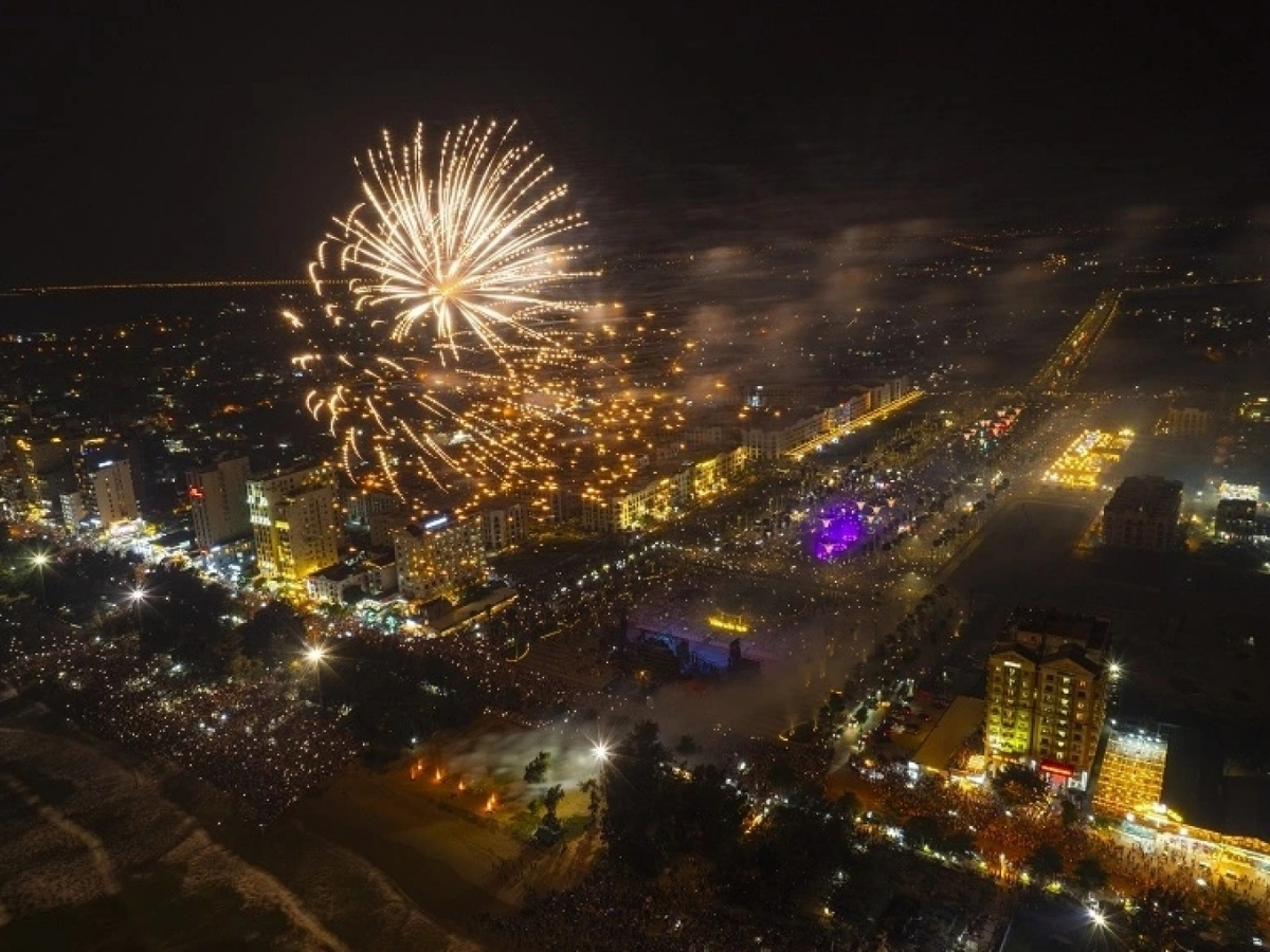 Sầm Sơn ngày càng trở thành trung tâm du lịch biển tại Bắc Trung Bộ.