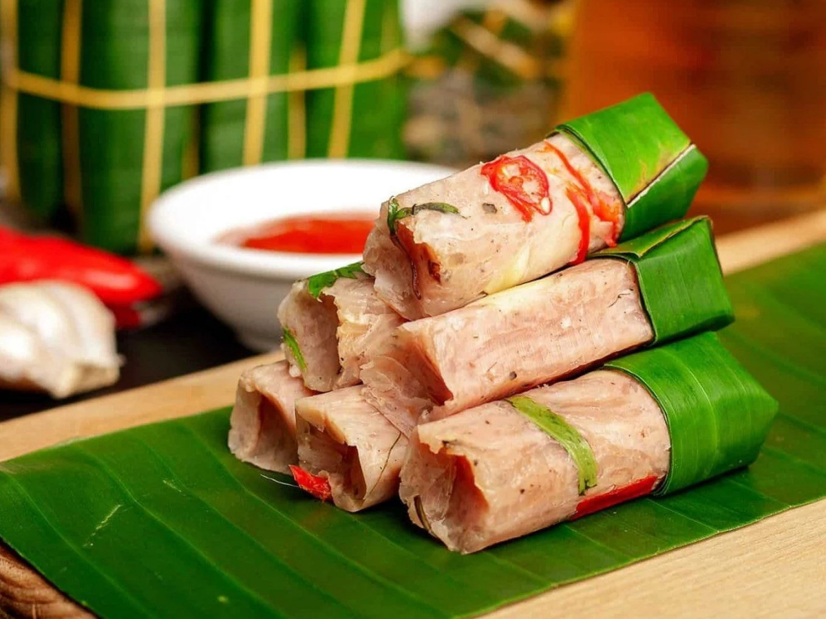 Nem chua Thanh Hóa đậm đà vị chua cay.