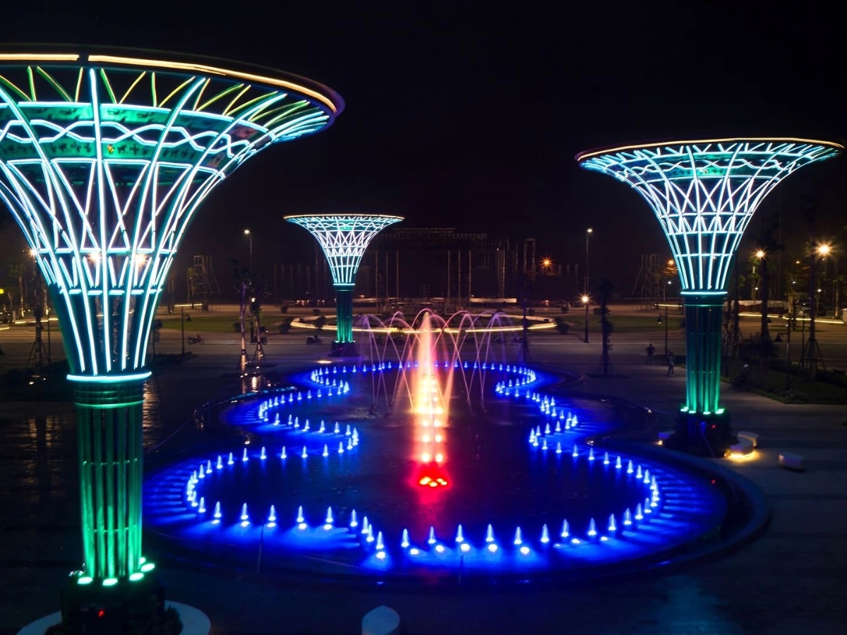 Mãn nhãn với hệ thống nhạc nước tại quảng trường biển Sầm Sơn.